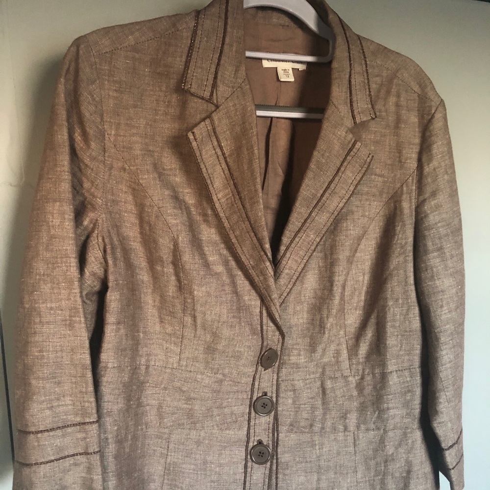 Coldeater Creek Women's Three-Button Blazer in Light Brown
